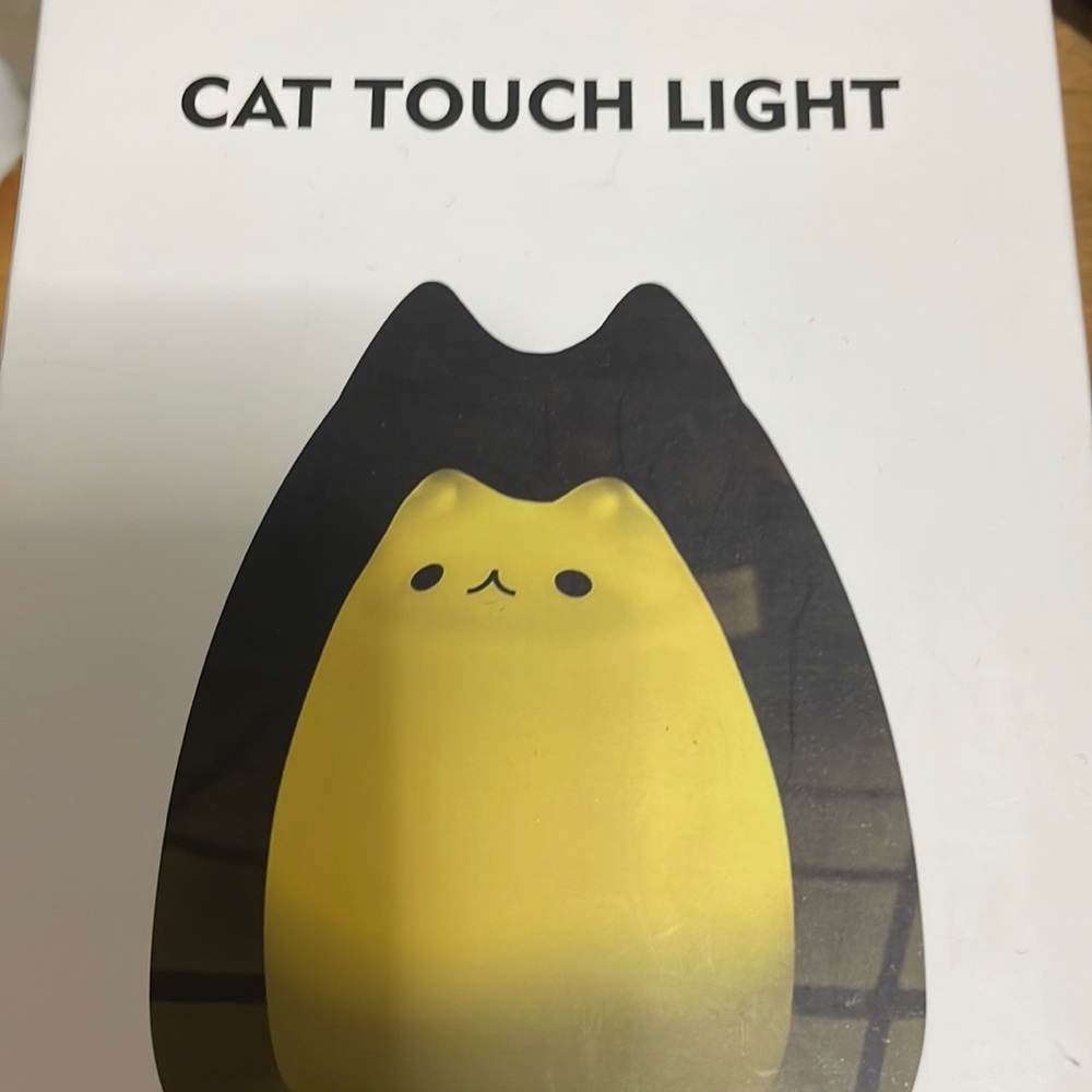 CAT TOUCH LIGHT Silcone Lamp cat shaped  button control pat control multicolor